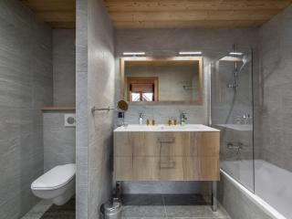 Appartement T4 à Courchevel Moriond, à 100m des pistes, avec parking, WiFi et services inclus - FR-1-563-48 - Courchevel - 1