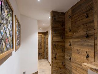 Appartement de standing à Courchevel avec vue, proche des pistes, parking inclus - FR-1-575-59 - Courchevel - 3