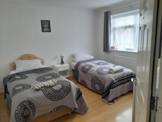 Maidstone Lodge - Chatham - 6