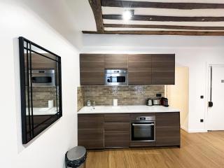 Urban Flat 108 - Stunning 4 BDR Flat in Paris - París - 5