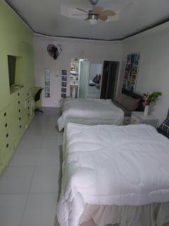 Room Calapan - - 9