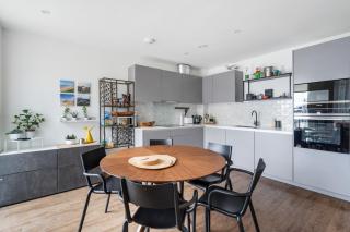 Impeccable Modern 2BR Apartment Peachy Stays - Londra - 8