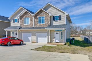 6 Mi to PNC Music Pavilion Concord Townhome - Concord - 8