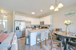 6 Mi to PNC Music Pavilion Concord Townhome - Concord - 9