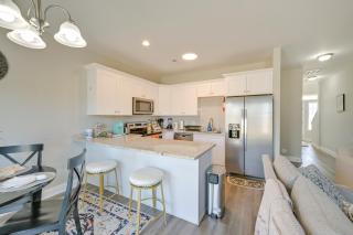 Stay and Play Spacious Concord Townhome Near Uptown - Concord - 3