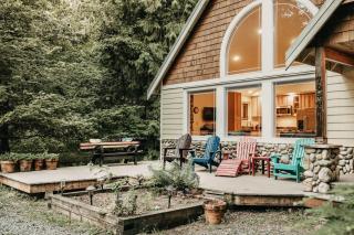 Snowline Cabin 1 - A Perfect New Contemporary Family Retreat With A Hot Tub! - Glacier - 9