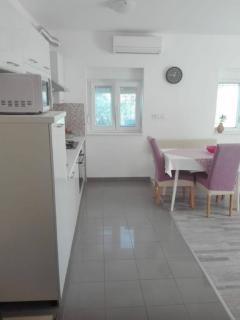 Apartment Tona - Tisno - 1