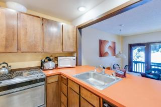 Snowater Condo #33 - Fireplace - Wifi - Sleeps 4 - 5