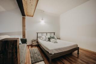 Snowline Lodge Condo 18 - Beautifully Remodeled! - 2
