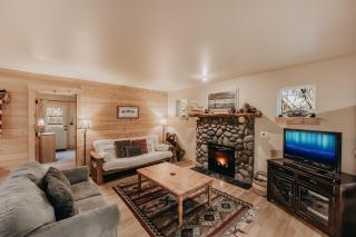 Glacier Springs Cabin 95 - Hot Tub - Wifi - 3