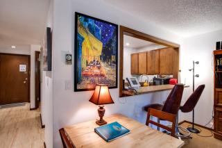 Snowater Condo 31 - Fireplace - Wifi - Sleeps 4 - Glacier - 7