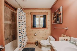 Glacier Springs Cabin 21 - Log Cabin - Wi-Fi - Pets Ok - Glacier - 3