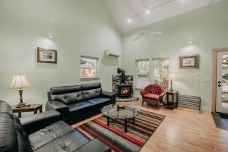 Glacier Springs Cabin 12 - Wi-Fi - A-C - Evc - 7