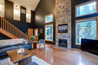 Glacier Springs Cabin 20 - Elegant Country Home - Glacier - 5