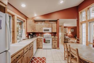 Snowline Cabin 34 - Hot Tub - Wi-Fi - Ping Pong - Deming - 4