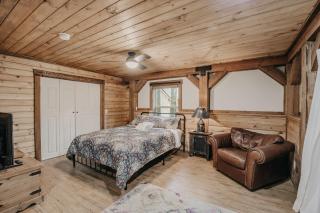 Glacier Springs Cabin #39 - Hot Tub - Wi-Fi - Pets Ok - 5