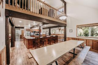 The Glacier Lodge - Perfect For Large Groups! - 3