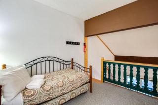 Snowline Lodge Condo 56 - Fireplace - Loft - Glacier - 1