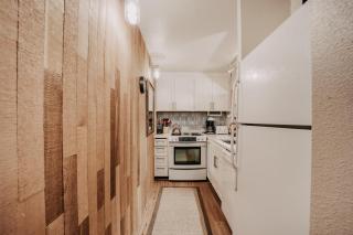 Snowater Condo 84 - Sauna - Soaker Tub - F-P - Glacier - 1