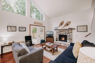 Mt, Baker Rim Cabin 24 - Hot Tub - Wifi - A-C - Bbq - 6