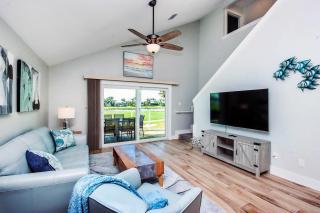 Breathtaking golf front villa on Sanibel Island - Includes Tennis Membership - 18th Fairway - 8