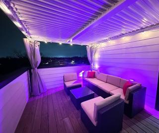 3Bdr 6Beds in Ellegant Home with Rooftop Lounge and SkylineView - 8