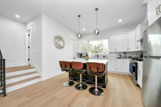 3Bdr 6Beds in Ellegant Home with Rooftop Lounge and SkylineView - Houston - 5