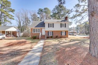 4 Mi to Dtwn Home with Deck and Yard in Wilson - Wilson - 0