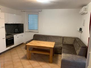 Suljic apartment by Pag tours - 6