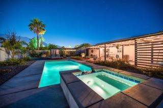 Indio Zen Retreat Pool Spa Home Sleeps - 0