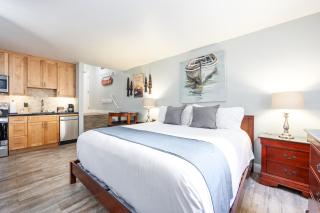 Deluxe Studio Partial Lake View #125 at Donner Lake Village - Truckee - 1