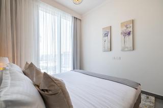Spacious 2BDR in Creek Harbor with City View - Dubai - 2