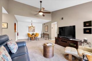 Modern Comfort in the Heart of Palm Springs - A Ryson Property - Palm Springs - 3