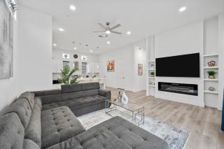 Pet-Friendly l Brand New Space l Downtown - Dallas - 8