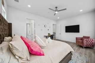 Pet-Friendly l Brand New Space l Downtown - Dallas - 2
