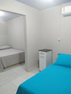 Suíte para até 4 pessoas com ar condicionado - Barreiras - 2