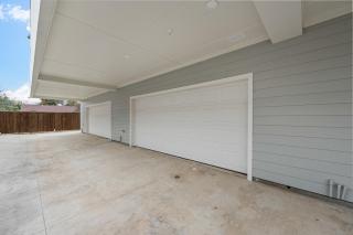 BRs w Ensuite Baths l Pet-Friendly l Central Loc - 5