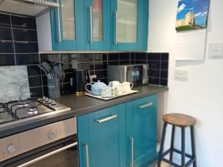 Coastal Family Stay 3-bed Parking Wi-fi - 6