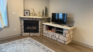 Cozy 2-Suite Condo - Shanty Bay - 0