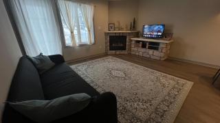 Cozy 2-Suite Condo - Shanty Bay - 1