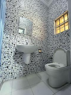 Tranquil Apartment - 247 Power, Wi-Fi, Washing Machine - 9