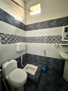 Shelton Royal Hotel - Multan - 1