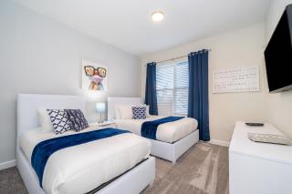 Fabulous Villas 5 minutes away from Disney! - 3