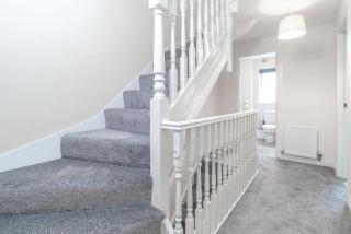 Modern 4-Bedroom Contractor House in Hampton near pubs and restaurants with Free WiFi - Managed by Your Lettings Short Lets & Serviced Accommodation Peterborough - 2