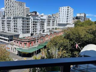 Brand New Luxury Studio Queen Street View - Auckland - 1