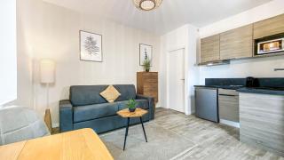 HOMEY TITI - Hyper-centre - Proche Gare et Tram - Lit Convertible - Wifi gratuit - Annemasse - 2