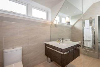 Gillespie Apartments - Spectacular Penthouse - 4