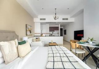 Beautiful Studio Apartment with Canal and Seaview - 6