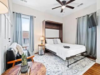 Victorian Estates - Cute Stuido - Steps To Clinic - 3