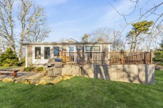 Fresh Pond Chateau Newly Renovated Bright & Cozy - Oak Bluffs - 7